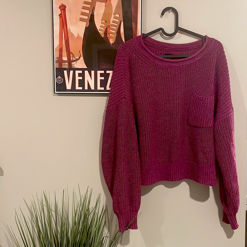 Small Gap cropped cotton pocket sweater hollyhock purple